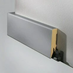 Am billigsten 😉 BAUHAUS LOGOCLIC Sockelleiste Aluminium 2,6 M X 80 Mm X 18 Mm, Gerade 😍