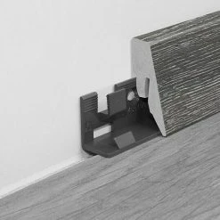 Billig 🧨 BAUHAUS LOGOCLIC Sockelleiste K40 C Eiche Scalea 2,6 M X 19 Mm X 40 Mm, Gerade 🧨