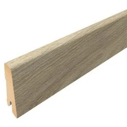 Großhandel 👏 BAUHAUS Egger Sockelleiste Parkett Eiche 2,4 M X 17 Mm X 60 Mm, Gerade 🔥