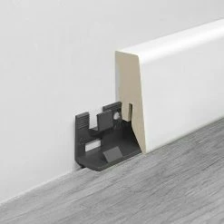 Budget ✔️ BAUHAUS LOGOCLIC Sockelleiste Weiß 2,6 M X 18 Mm X 50 Mm, Gerade 👍