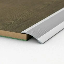 Bester Verkauf 🎉 BAUHAUS LOGOCLIC Anpassprofil 138 Silber, 1 M X 38 Mm, Montageart: Kleben 🔥