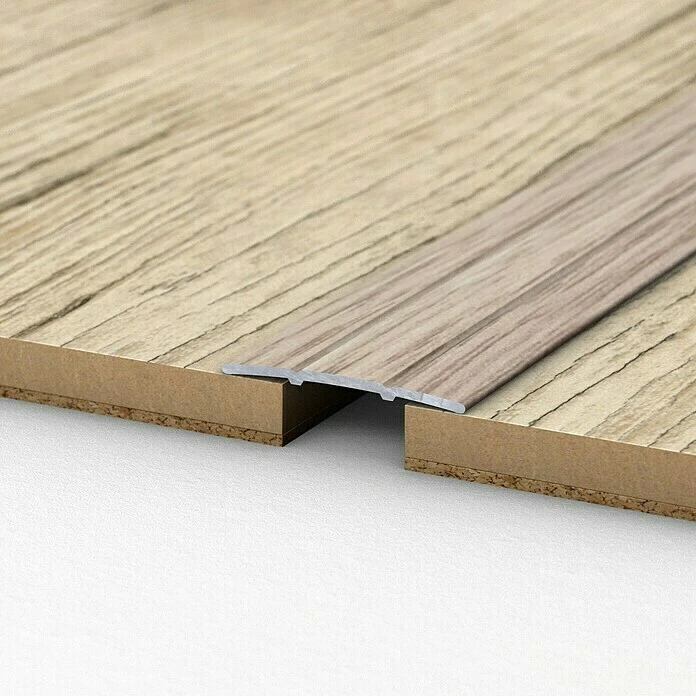 Billig 😉 BAUHAUS LOGOCLIC Übergangsprofil 132 Eiche Grau, 1 M X 38 Mm X 2,5 Mm, Montageart: Kleben ❤️ 1 Billig 😉 BAUHAUS LOGOCLIC Übergangsprofil 132 Eiche Grau, 1 M X 38 Mm X 2,5 Mm, Montageart: Kleben ❤️