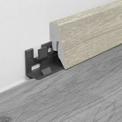 Bestpreis ✨ BAUHAUS LOGOCLIC Sockelleiste K40 C Eiche Alba 2,6 M X 19 Mm X 40 Mm, Gerade ✔️