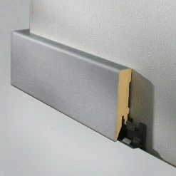 Bestes Angebot 💯 BAUHAUS LOGOCLIC Sockelleiste Edelstahl 2,6 M X 80 Mm X 18 Mm, Gerade 😀