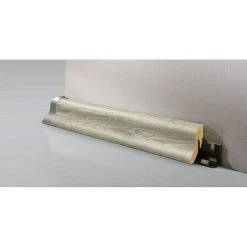 Beste Bewertungen von 🎉 BAUHAUS LOGOCLIC Sockelleiste K40 Eiche Piano 2,6 M X 22 Mm X 40 Mm, Geschwungen 👏